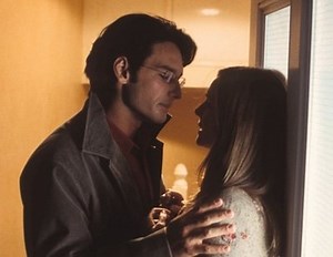 'Love Actually': La tierna anécdota tras la historia protagonizada por Laura Linney y Rodrigo Santoro