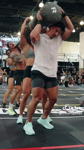 CrossFit Invictus Dominates North America West Semifinal 2022