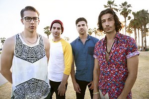 カナダ発の新人ポップ・バンドMAGIC!、9/24に日本デビュー・アルバム『Don't Kill The Magic』リリース決定。日本語訳入りMV「Rude」も公開