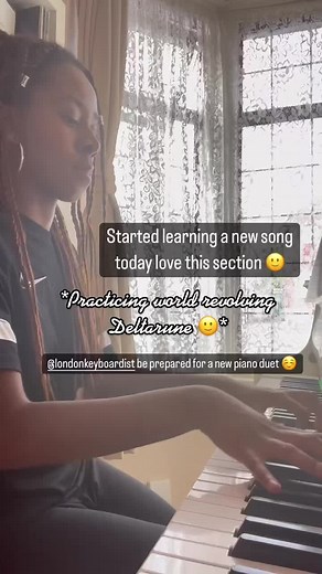 Mastering 'World Revolving' Deltarune on Piano