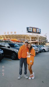 30K views · 60 reactions | chills every time.  #govols #gbo #vols #rockytop #tennesse #utk #tennessee #knoxville #knoxvilletennessee #tennesseefootball #footballseason #sec #vol #knoxvilletn #volfootball #tn remix by: @hciderkselim | Laura Elizabeth Graham | Facebook