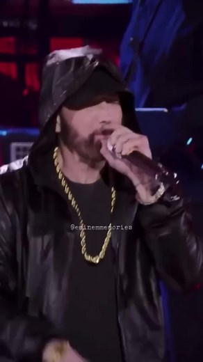 Eminem Performs 'Rap God' at Rock n Roll Hall of Fame 2022!