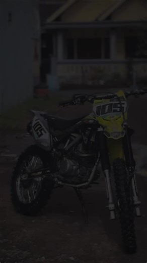 Exploring the KLX Honda 300 cc: A Powerhouse for Off-Roading