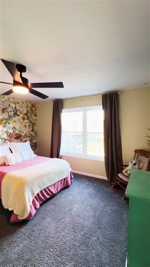 ✨ NEW LISTING SPOTLIGHT: 7279 State Route 31, Cicero ✨ If you’ve been dreaming of SPACE, PRIVACY, and that “resort-at-home” feeling… this Cicero estate is the one. Sitting on 6.5 acres, this property gives you the freedom of country living while keeping you close to everything —> shopping, restaurants, Cicero conveniences, and more. 🏡 Highlights You’ll Love: ✔️ Nearly 4,000 sq ft of living space ✔️ 5 bedrooms • 5.5 baths ✔️ Two suites — including a main-floor bedroom AND a private suite above t