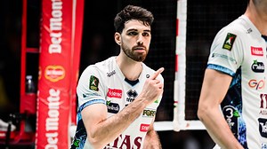 34K views · 485 reactions | SUPERLEGA : A rally that seemed endless, but Daniele Lavia sealed it with style!   #SuperLega #Volleyball #Pallavolo | Volleyball World | Facebook