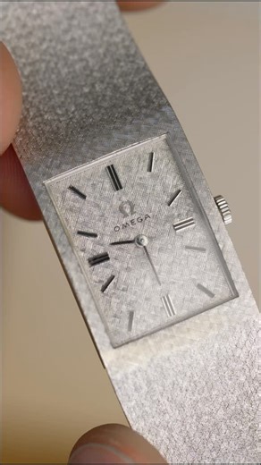 Relojes Vintage Mexico on Instagram: "Omega “Deco Shadow” ref.D6751 14k white gold from 1969"