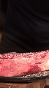 66K views · 529 reactions | If you’ve been using a regular pepper grinder all your life, you have no idea what you’re missing... Here's why HexClad HexMills are the best on the market: ✅ 10 Adjustable Grind Settings ✅ More Pepper Per Crank ✅ No-Mess Bottom Cap ✅ Easy Refills ✅ Lifetime Warranty | Gordon Ramsay | Facebook