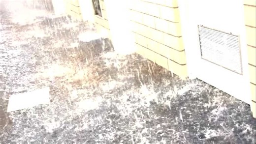 Flooding forces evacuation of Tulane dorm