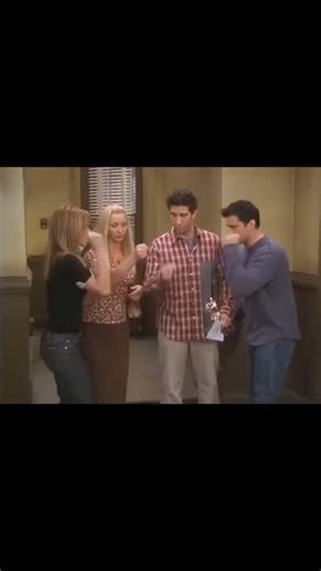 Friends Bloopers#friends #friendsbloopers #friendsthetvshow #friendsedit #monicageller #monicagellerbloopers #fyp | Funnyclips