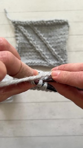 Left Twisted Stitch Guide with Lion Brand Yarn