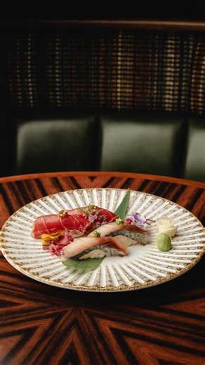 Catch Restaurants on Instagram: "IT’S TIME FOR FEBRUARY NIGIRI SPECIALS 🥢 🐟 Saba • Japanese Mackerel | mint-ginger almond pesto 🐟 Zuke Akami • Soy-Marinated Tuna | chili chimichurri, nikiri soy Monthly at CATCH: Director of Sushi @chef.stanleyxu showcases two rare sushi selections from Japan’s Toyosu Market, each crafted with signature flavor pairings and precision."