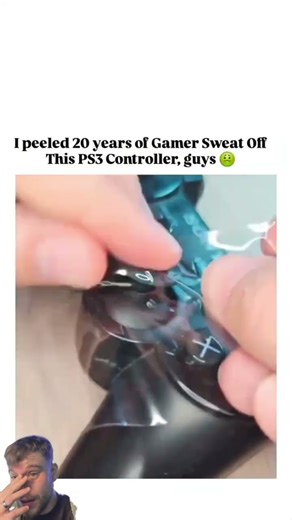 I peeled 20 years of gamer sweat off this PS3 controller guys 🤢