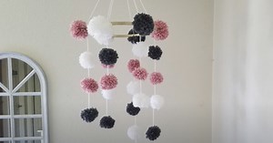 DIY Nursery Decor: Pom Pom Baby Mobile