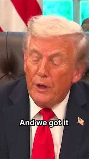 Uncover the secrets behind Chicago's stunning skyscraper!