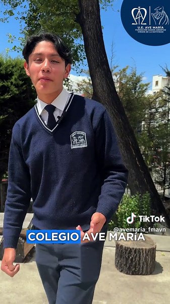 Presentación de Música, Danza y Canto en el Teatro del Colegio Ave María