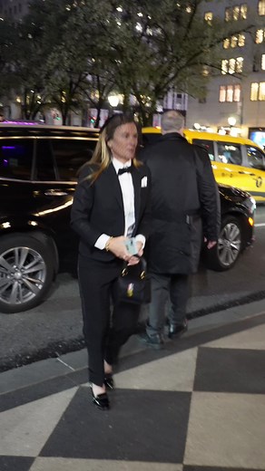 Le Smoking. I will always adore a woman in a tuxedo arriving at an evening event, such confidence. @Thom Browne. Her choice of a delicate veil and handbag to balance it was perfect. This is why I love fashion. #thombrowne #classic #lesmoking #tuxedo #savevenice