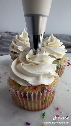 Confetti Cupcake Piping Ideas