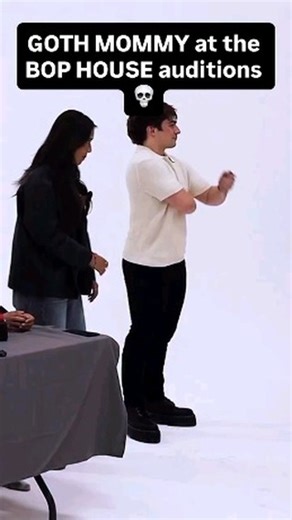 𝕸𝖆𝖗𝖎𝖆𝖒𝖓𝖊 on Instagram: "Guard our girls. Esta fetichizacion a la subcultura y reducirla a una categoría de ya saben qué es horrible. Todo el contenido de pinkchyuwu me disgusta como no tienen idea. Reposteando porque lo mutearon TikTok: itsmariamne - - - - - - - - - #gothicart #gothfashion #gothmakep #gothicrock #gothoutfit #goticas #goths #gothicgirl #gothlife #gothgothgoth #gothclothes #gothstyle #gótico #altgirlsofig #altgirl #altgirl #altfashion #goth"