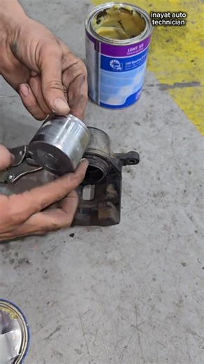 brake caliper piston installation trick #carmaintenance🇺🇲 #automotiveb #brakesystem | How To Repair