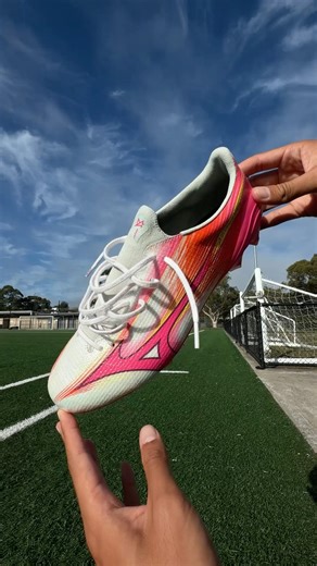 Winger Fine Tuning in Mizuno Alpha 3 MIJ 🚁 #shorts