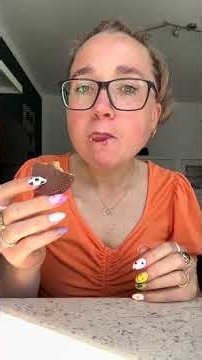 Reese’s 🧡#chocolate #reeses# mukbang #mukbangeatingshow #eatingshow #eating