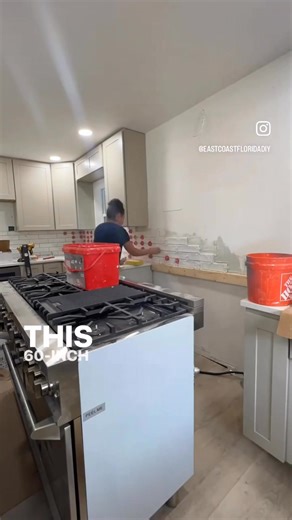 Beach Bungalow Flip! Tile backsplash using the Rubi cyclone leveling clips!-002 | Hollee