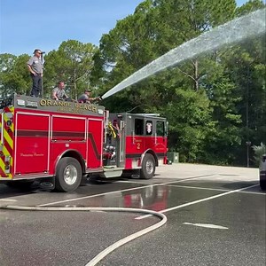 Orange Beach style of the Last Day of School before summer break. Thanks to the City of Orange Beach Fire Department 🏖️ | City of Orange Beach