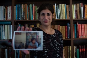 Professora transexual é demitida de escola particular em SP e denuncia discriminação