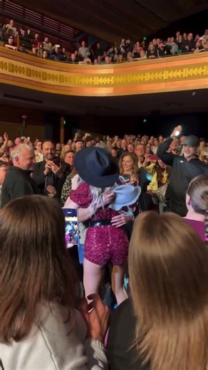 ❤️🎙️ REUNITED: CRAIG McLACHLAN & DEBBIE GIBSON! 🇦🇺
