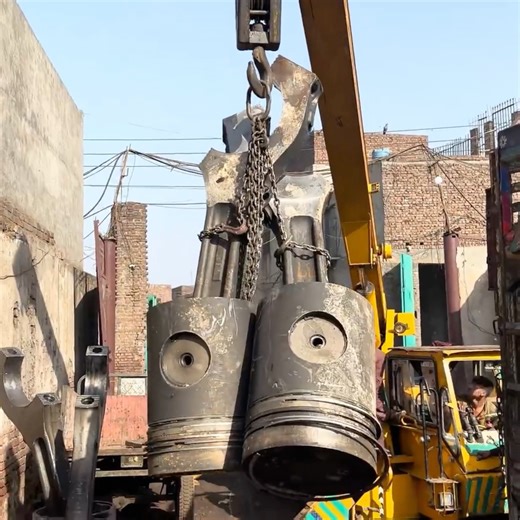 Have you seen this kind of giant piston before_