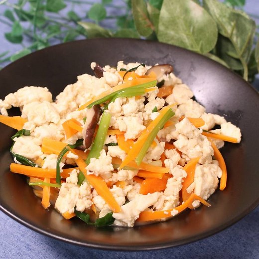 ホッとする！炒り豆腐 作り方・レシピ | クラシル