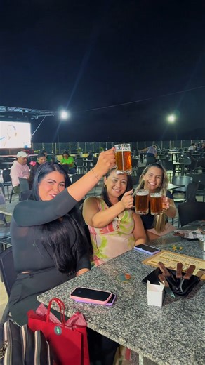 Iandê Shopping Caucaia on Instagram: "O pôr do sol do Iandê ganhou um novo destino! ☀️🍹 O @sourerooftop acaba de inaugurar no terraço do Iandê Shopping, trazendo um espaço único para você apreciar o melhor fim de tarde da cidade — com vista linda, vibe relaxante e um cardápio exclusivo preparado para transformar seus momentos em experiências especiais. Venha curtir, fotografar, brindar e aproveitar tudo o que o novo rooftop tem a oferecer. O terraço do Iandê agora tem sabor, estilo e o pôr do 