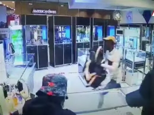 CCTV Footage Of Fatal Jewellery Store Robbery Shootout [Video]