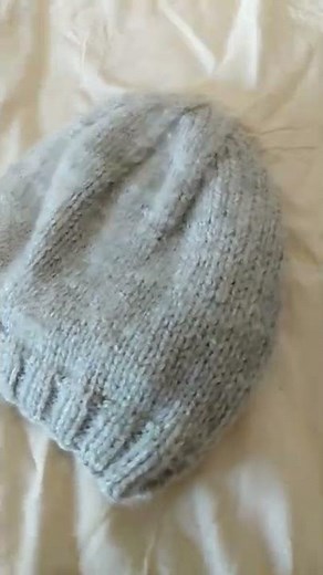 Bonnet bébé au tricot