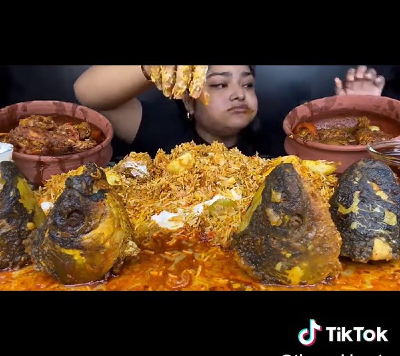 Delicious Mukbang with Maddie: ASMR Eating Experience