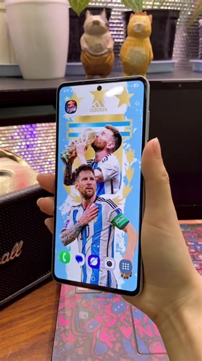 Plaxa Wallpaper: Android Inspired iOS 26 Designs