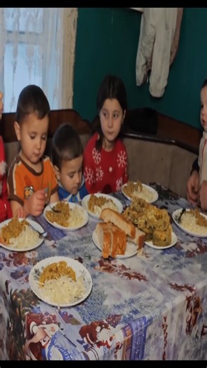 35K views · 1.2K reactions | Snow Cooking in the Cabin – Hearty Meals for Cold Nights 菱. | Country Food | Facebook