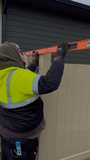 Vinyl Fence Installation | Empire Fence