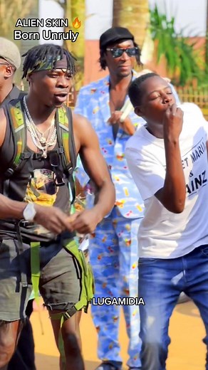 Alien skin on his Trending Song born Unruly @AlienSkin ug @omwavukipampa @KONDE FIBS SHOW #lugamidia #Alienskin