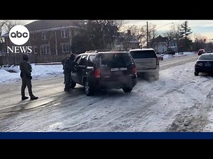 ICE agent who shot Renee Good suffered internal bleeding, officials say