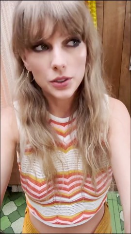 Taylor Swift on Instagram: "It’s a clock ️"