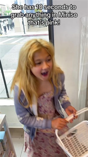 Had her pick her favorite color and she had 10 seconds to grab whatever she could! Thank you @Miniso Official #Miniso #MinisoStores #MinisoFinds #storehaul #haul #shoppinghaul #cutethings #family #fun #dad #daughter #losangeles #cute