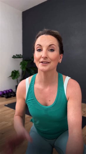 Poor coordination = ❌ higher fall risk, ❌ slower reaction time, ❌ more joint injuries. You probably can’t feel your coordination fading, but it’s VERY important to be training it!! These 👆 4 simple moves challenge your brain body together — which is exactly how coordination stays sharp. Small effort. Big payoff. 💥 👉 Tell me in the comments - Have you noticed your (lack of) coordination lately? 🥴 … #balance #coordinationtraining #fallprevention #healthyaging #fitover40 | Vigeo Fit