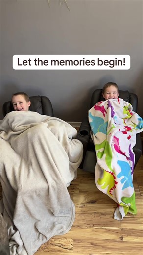 The cutest recliners for story time, movie night, just chilling. Absolutely love them! #kidsroomessentials #kidschair #recliner #kidsrecliner #toddlersoftiktok