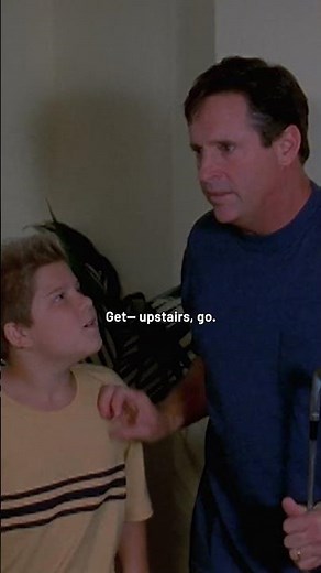 Little girl traps Santa Claus 🎅 #TheSantaTrap #FilmRiseMovies