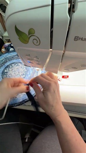 The most addictive way to sew fabric scraps 🤫
