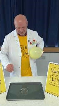 How To Demonstrate Static Electricity | LaBLiFe