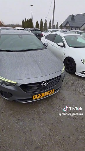 Opel Insignia Grand Sport GSI Review and Features