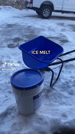 Driveway Ice Melt: Quick & Easy Solution