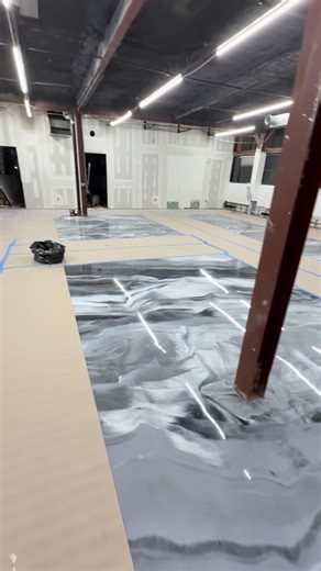 Eric Niclas on Instagram: "Go ahead and name another title company who has their own networking event space, golf simulator room, and media center? Don’t worry, I’ll wait… If you’re finally done dealing with that dusty old title company that your attorney seems to love for some reason, shoot me a DM and let’s chat! Legal disclaimer (not actually): This space is for our current referral partners and potential prospects of those partners. Don’t think you’re going to send your title orders elsewher